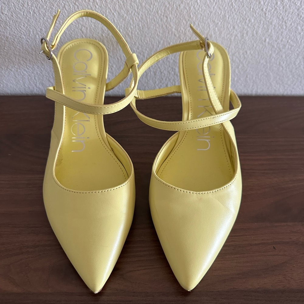 Calvin Klein pump Gaella size 8